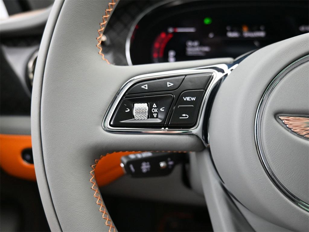 new 2025 Bentley Bentayga car, priced at $290,975