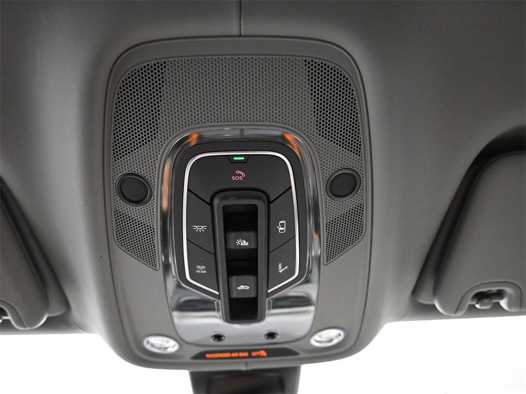 new 2025 Bentley Bentayga car, priced at $290,975