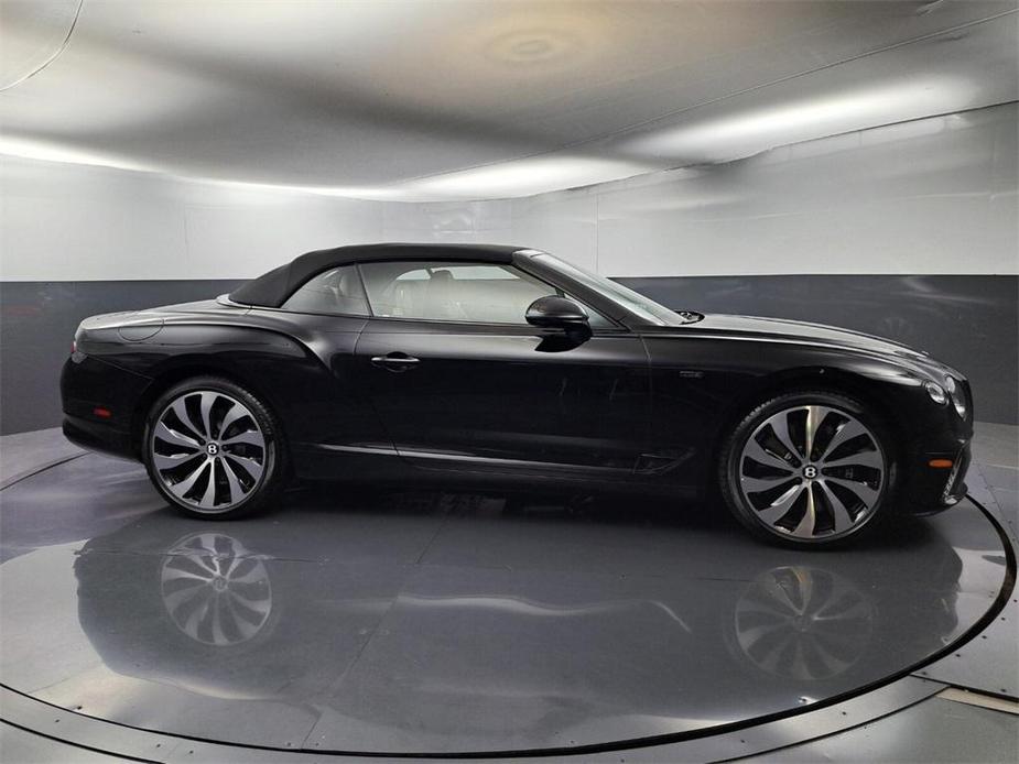 new 2024 Bentley Continental GT car