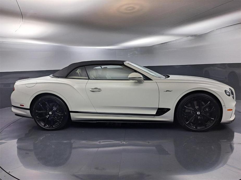 new 2024 Bentley Continental GT car