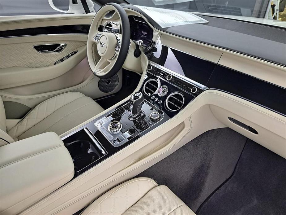 new 2024 Bentley Continental GT car