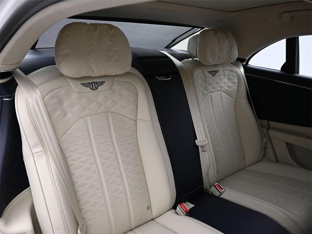 new 2025 Bentley Flying Spur car, priced at $333,515