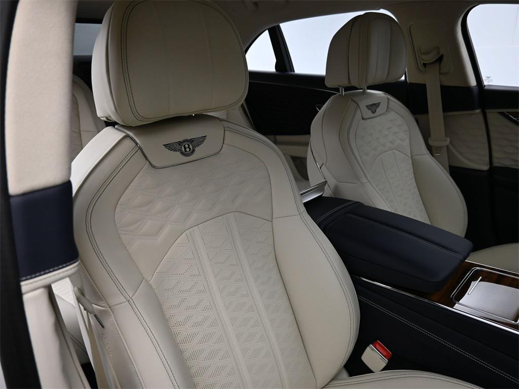 new 2025 Bentley Flying Spur car, priced at $333,515