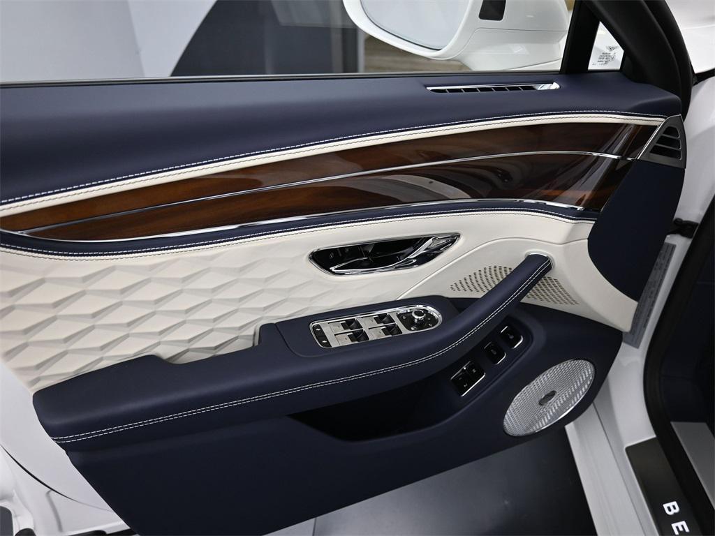 new 2025 Bentley Flying Spur car, priced at $333,515