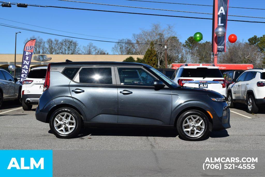 used 2022 Kia Soul car, priced at $15,920