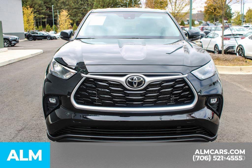 used 2022 Toyota Highlander car, priced at $30,420