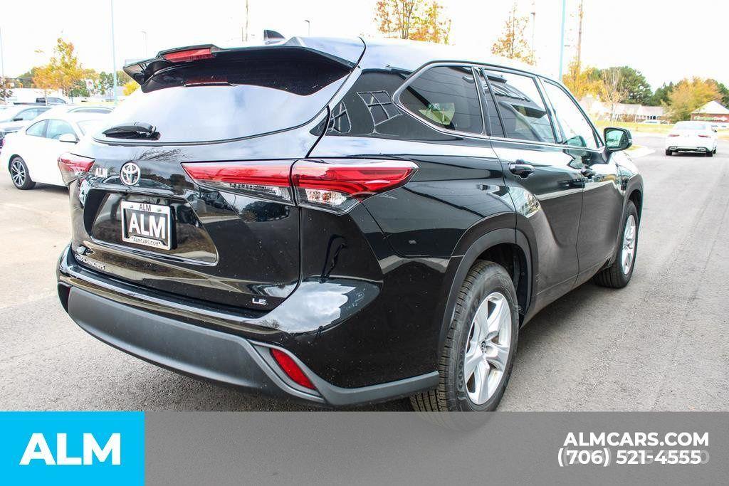 used 2022 Toyota Highlander car, priced at $30,420