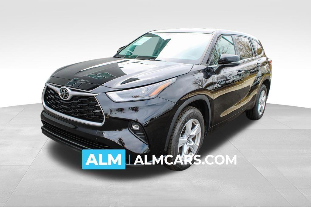 used 2022 Toyota Highlander car, priced at $30,420