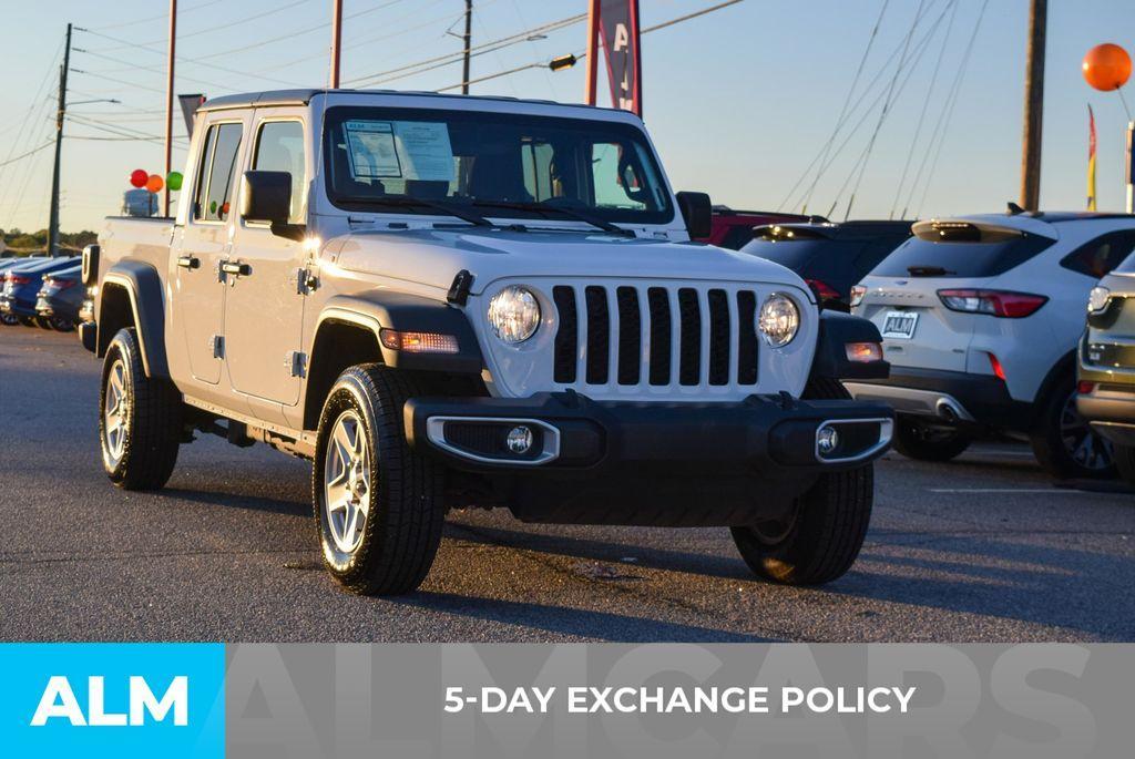 used 2023 Jeep Gladiator car, priced at $32,940