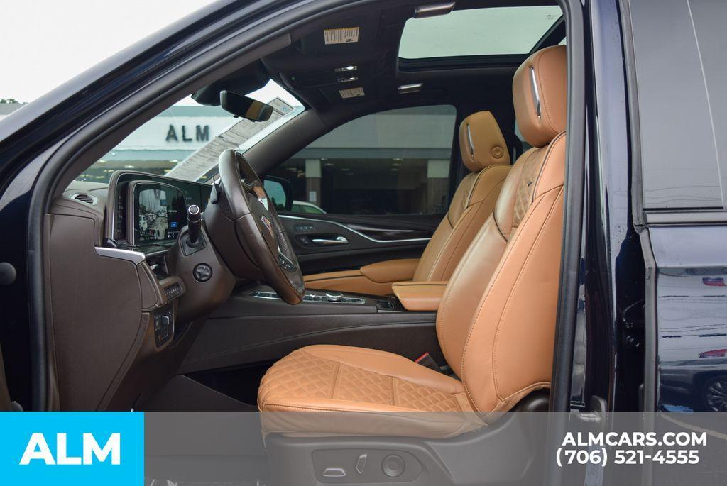 used 2022 Cadillac Escalade ESV car, priced at $79,420