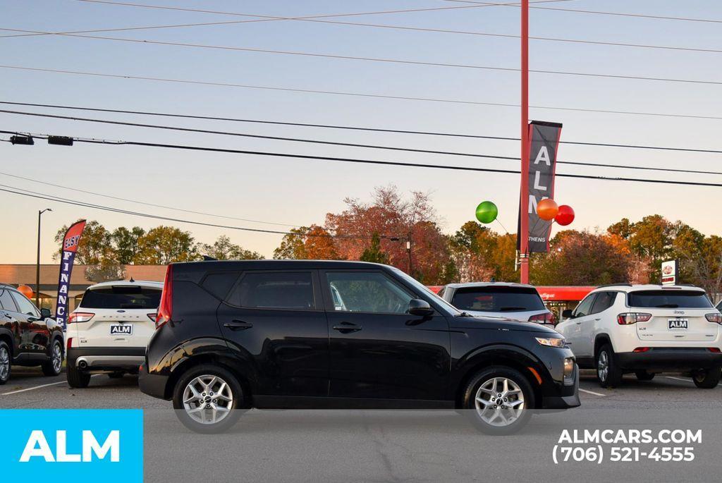 used 2022 Kia Soul car, priced at $14,920