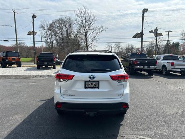 used 2019 Toyota Highlander Hybrid car, priced at $22,500