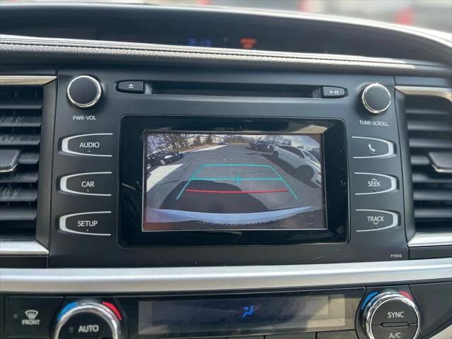 used 2019 Toyota Highlander Hybrid car, priced at $22,500