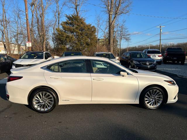 used 2020 Lexus ES 300h car, priced at $35,921