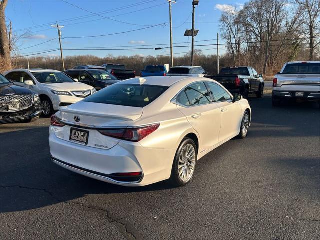 used 2020 Lexus ES 300h car, priced at $35,921