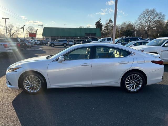 used 2020 Lexus ES 300h car, priced at $35,921