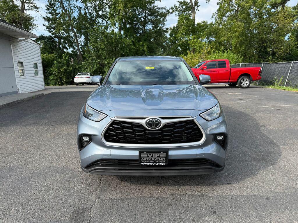 used 2022 Toyota Highlander car, priced at $24,695