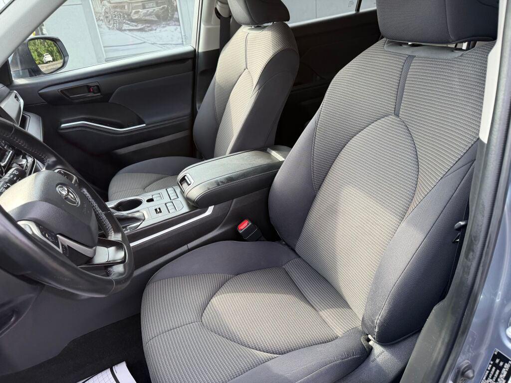 used 2022 Toyota Highlander car, priced at $24,695