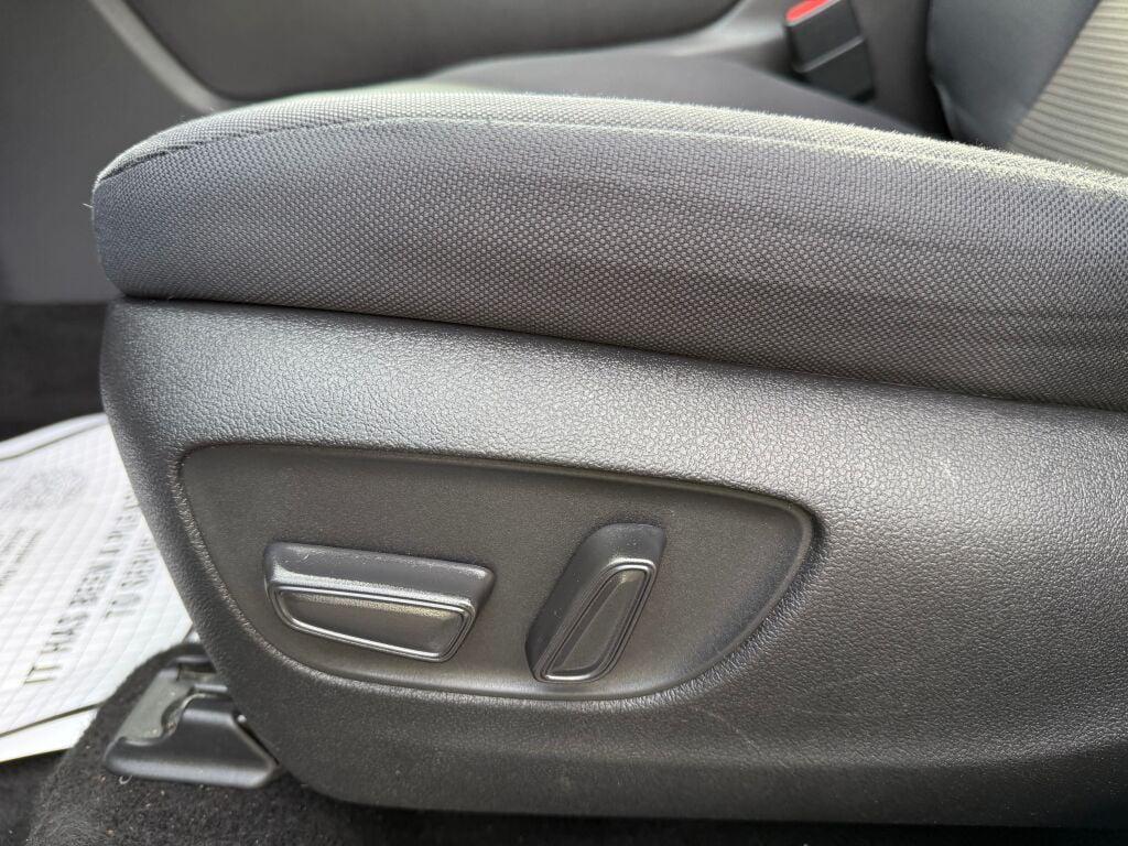 used 2022 Toyota Highlander car, priced at $24,695