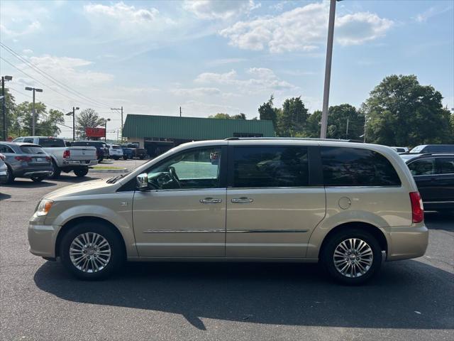 used 2014 Chrysler Town & Country car, priced at $9,799