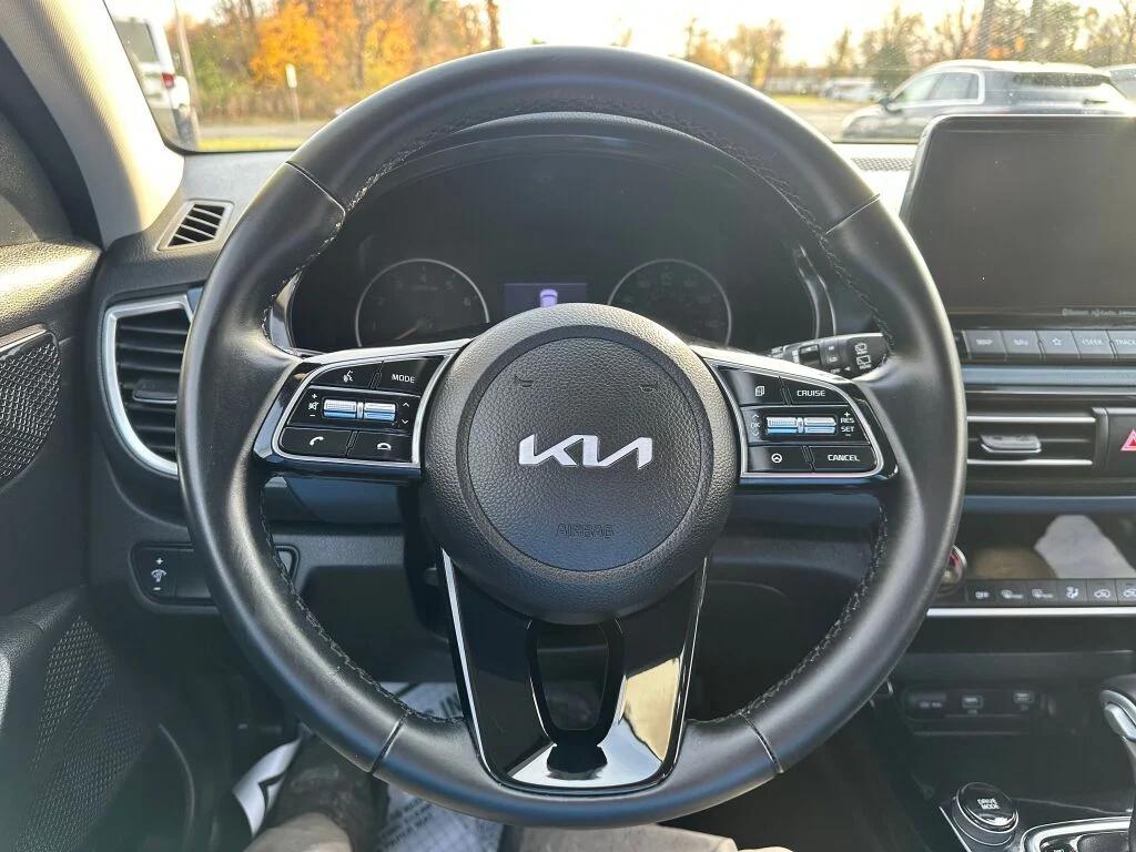 used 2022 Kia Seltos car, priced at $16,921