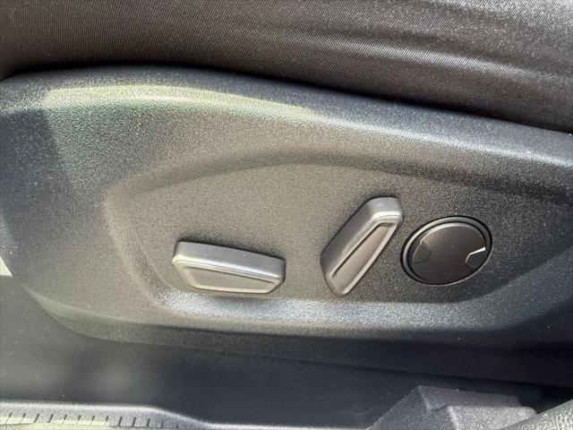 used 2020 Ford Edge car, priced at $11,999