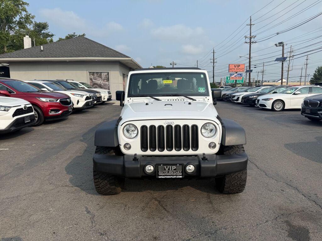 used 2015 Jeep Wrangler Unlimited car, priced at $15,495