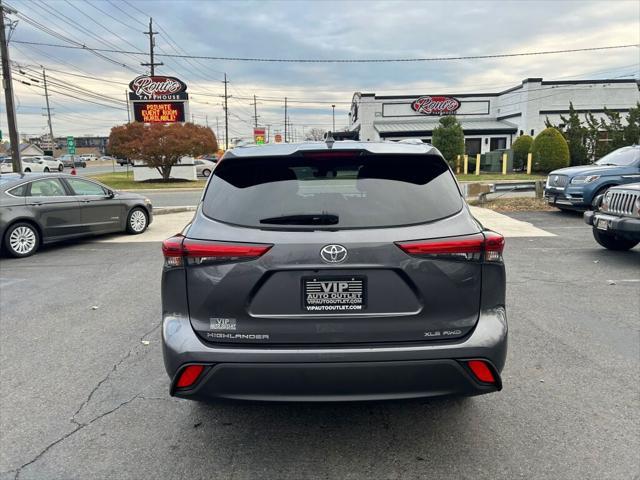 used 2020 Toyota Highlander car, priced at $27,999