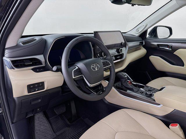 used 2024 Toyota Highlander car, priced at $55,773