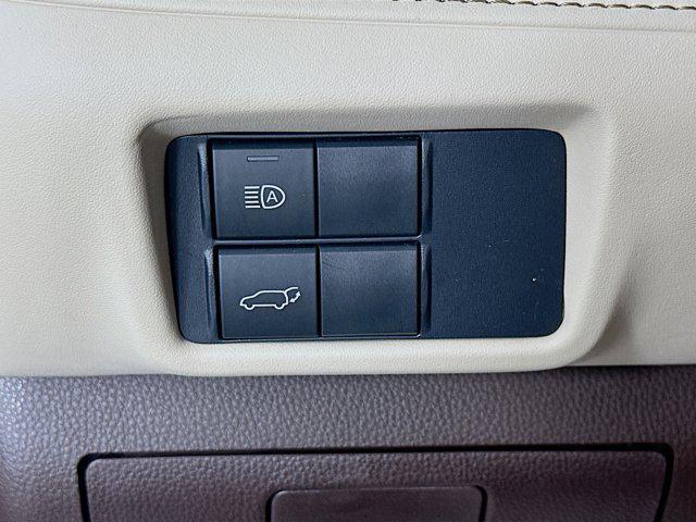 used 2021 Toyota Highlander Hybrid car, priced at $46,977