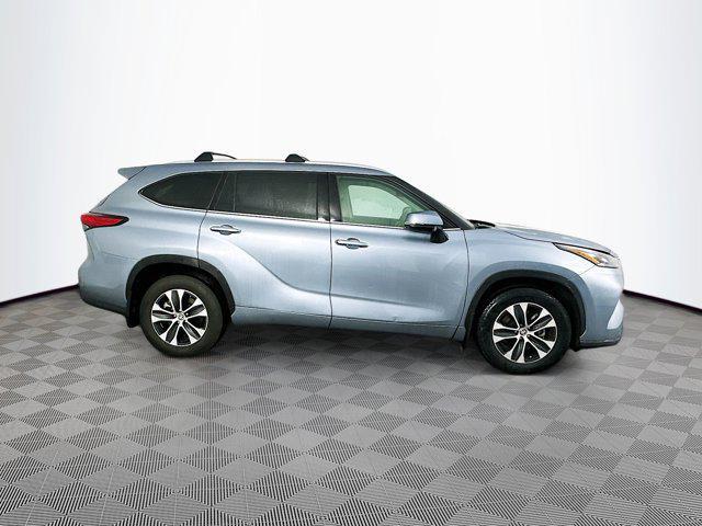 used 2021 Toyota Highlander car, priced at $39,977