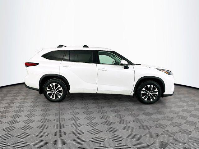 used 2022 Toyota Highlander car