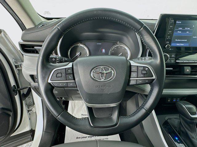 used 2022 Toyota Highlander car