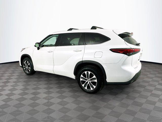 used 2022 Toyota Highlander car