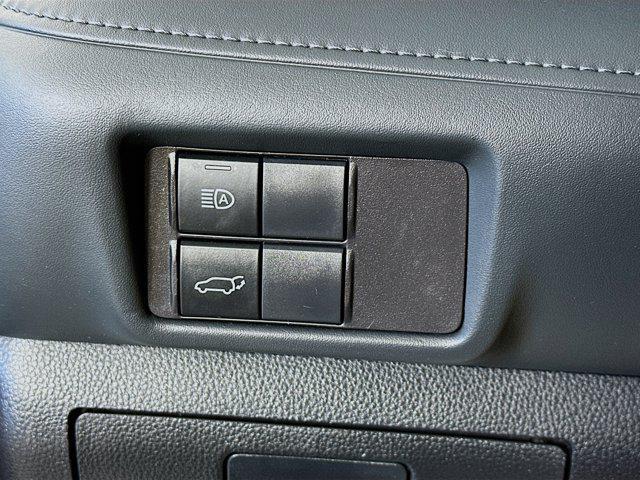 used 2022 Toyota Highlander car, priced at $42,977