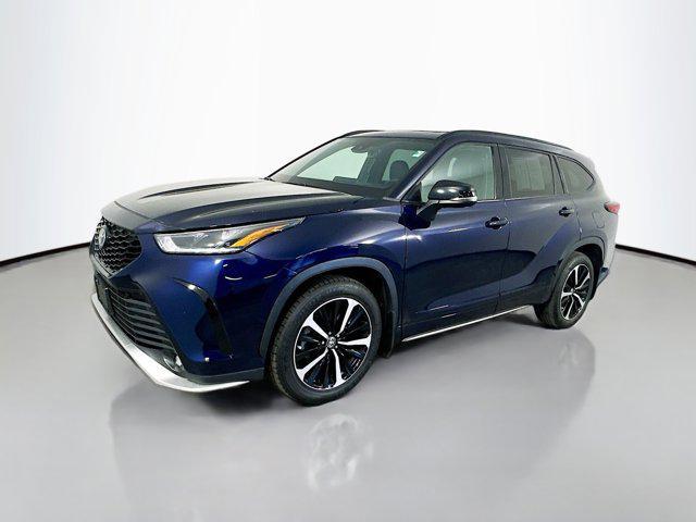 used 2022 Toyota Highlander car, priced at $42,977