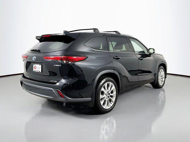 used 2022 Toyota Highlander Hybrid car, priced at $46,477