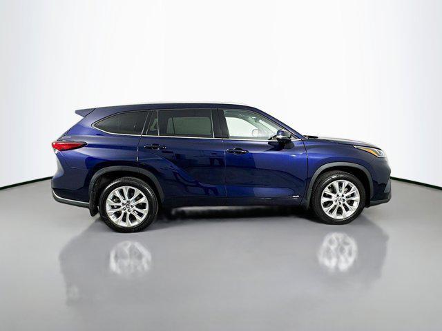 used 2023 Toyota Highlander Hybrid car, priced at $49,997