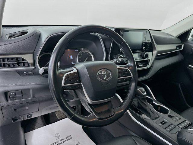 used 2022 Toyota Highlander car, priced at $38,977