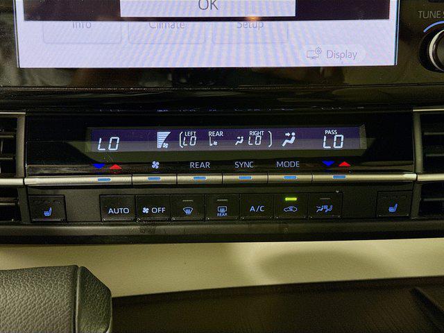 used 2021 Toyota Sienna car, priced at $39,477
