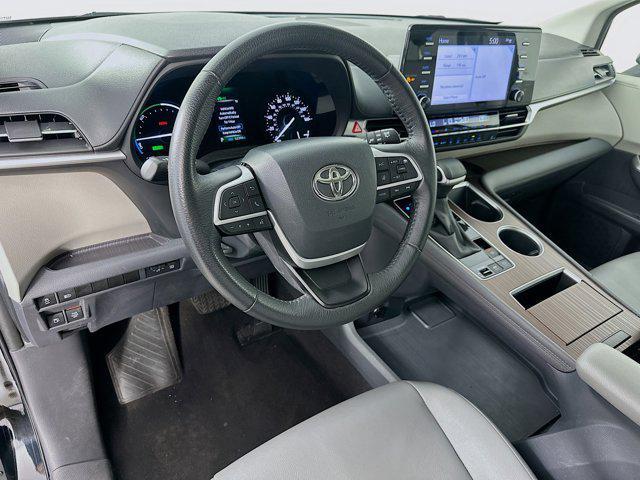 used 2023 Toyota Sienna car, priced at $43,977