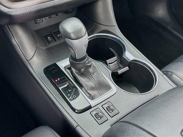used 2019 Toyota Highlander car, priced at $33,977
