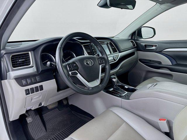 used 2019 Toyota Highlander car, priced at $30,459