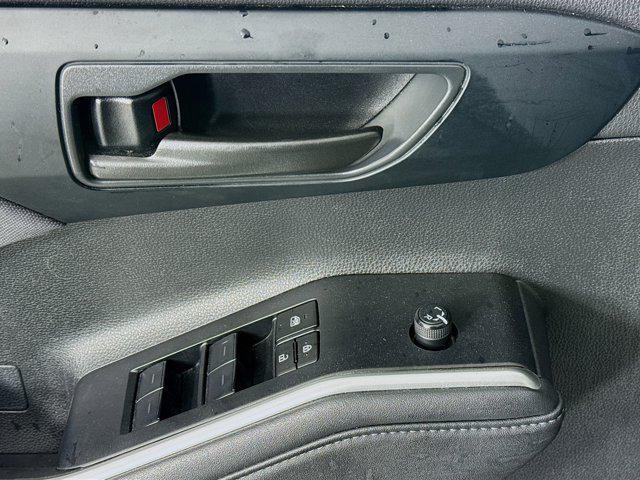 used 2024 Toyota Highlander car, priced at $35,271