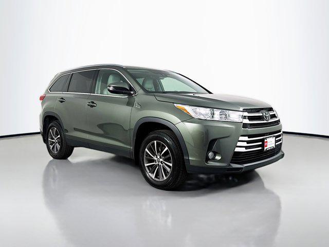 used 2019 Toyota Highlander car, priced at $27,477
