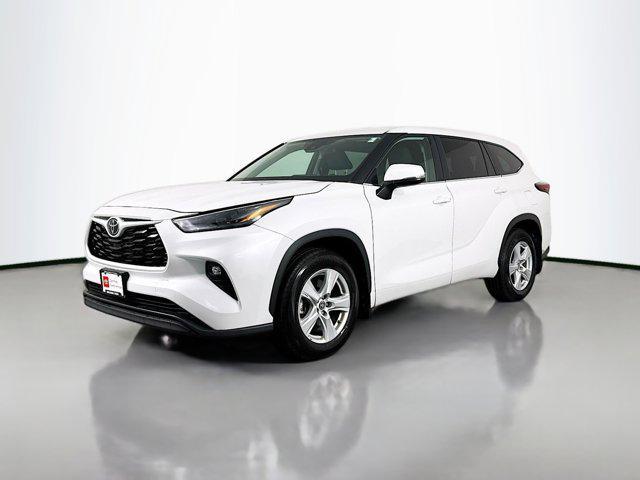 used 2024 Toyota Highlander car, priced at $35,990