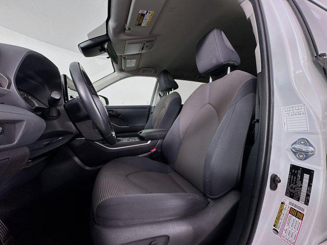 used 2024 Toyota Highlander car, priced at $35,990