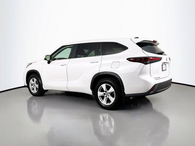 used 2024 Toyota Highlander car, priced at $35,990