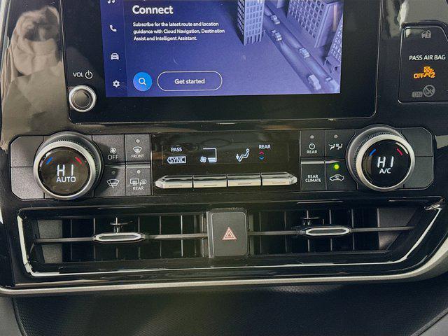 used 2024 Toyota Highlander car, priced at $35,990