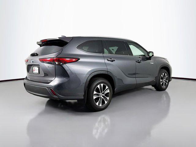 used 2021 Toyota Highlander Hybrid car, priced at $37,875